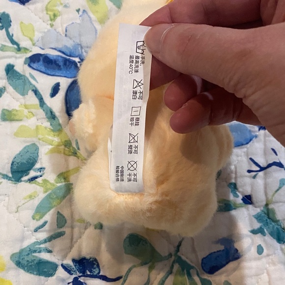 Pop Mart Labubu 'Have A Seat' Sisi Collectible Figure - Picture 11 of 13